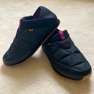 NEW Teva Ember Moc Black (Women’s)